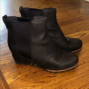 Sorel Black Nubuck Chelsea Wedge Booties